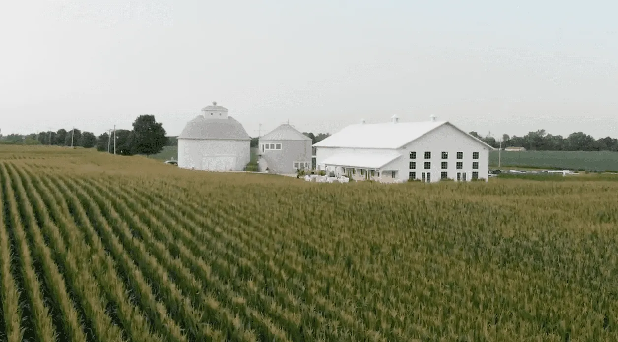 Fairview Acres Barn wedding venue